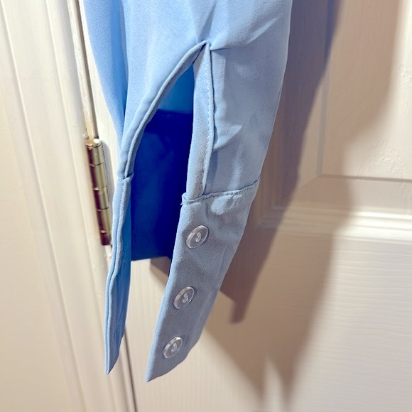 Ladies 2 piece spring/summer ensemble,a beautiful light blue, new never worn, - Picture 7 of 8